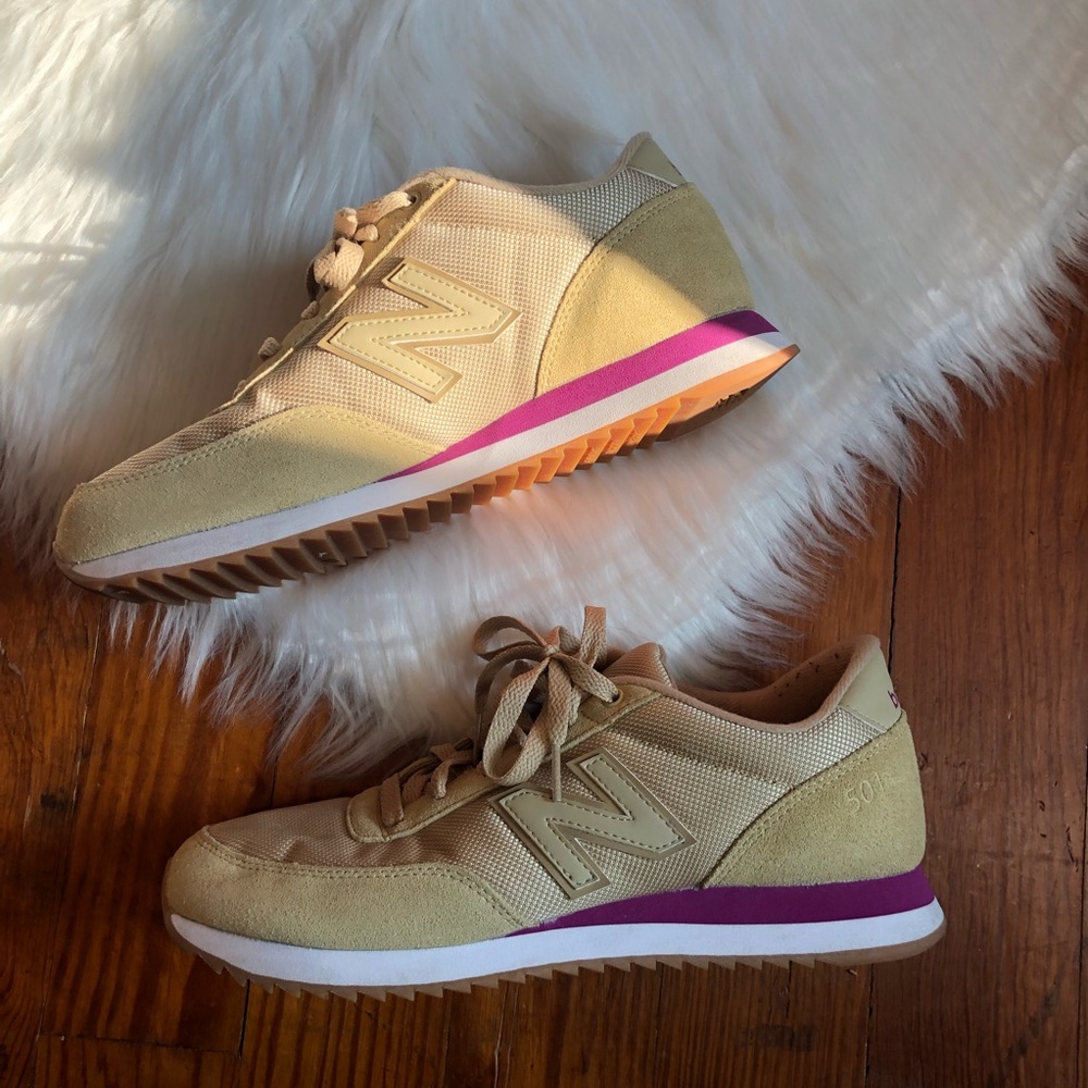 New Balance Tennis Shoes